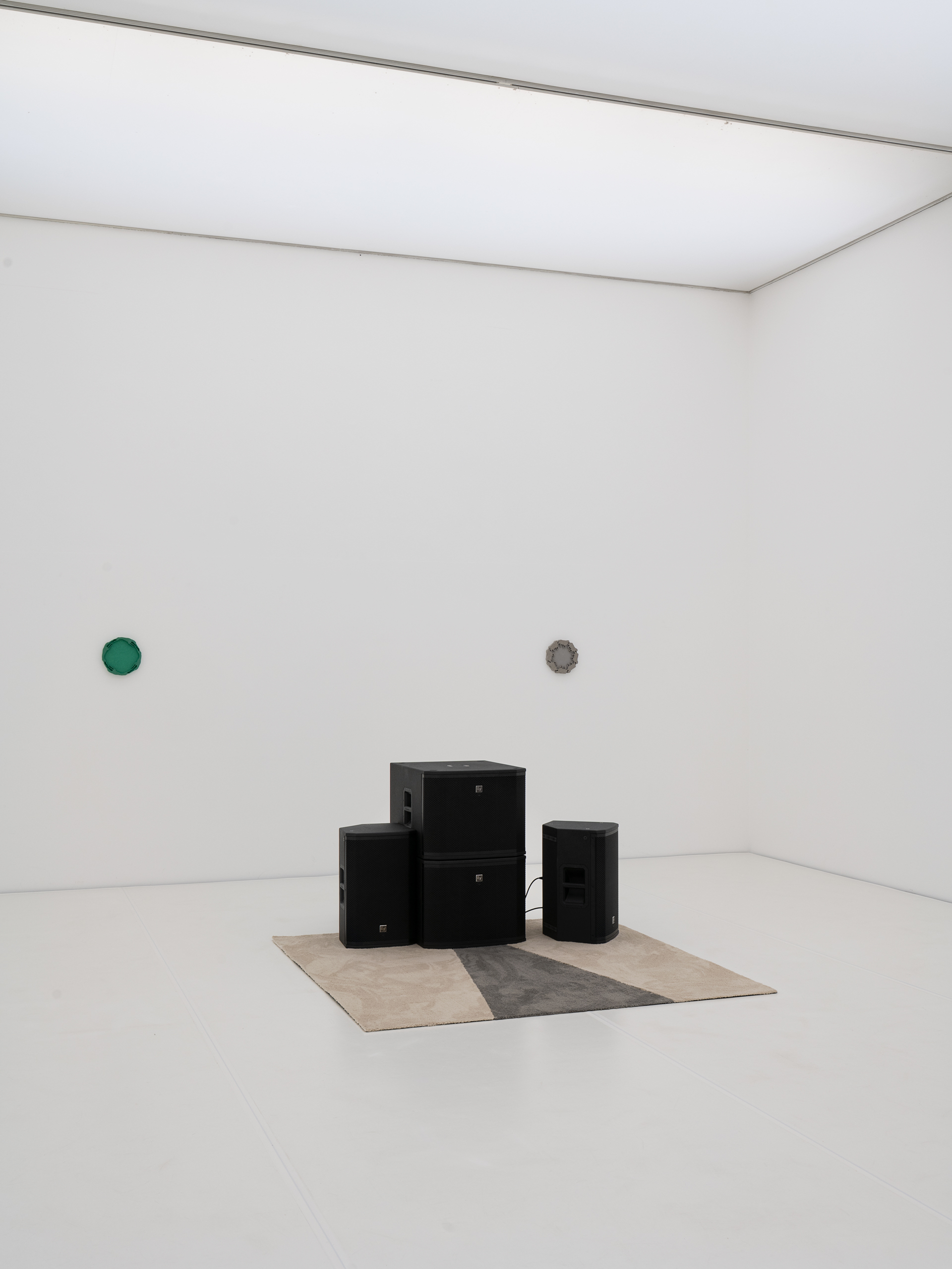 fig16 – Clemens Tschurtschenthaler; Tondo Dog Race; Tracklist, TypeBeat, Monument; Tondo Shepherd; 2025; Kunstraum Remise, Bludenz (AT); exhibition view ©christa-engstler.at