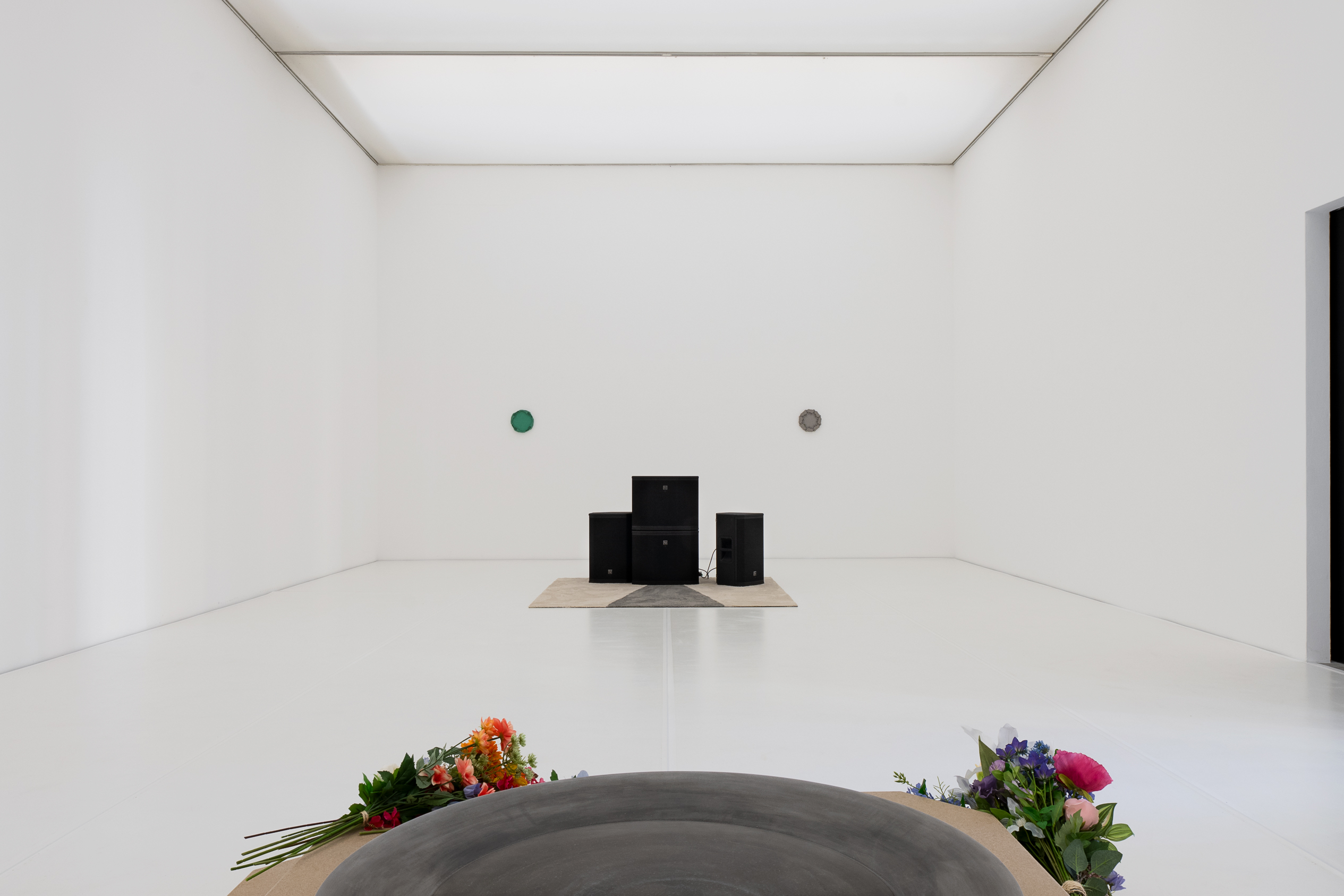 fig2 – Clemens Tschurtschenthaler; See You When I See You (Act II); 2025; Kunstraum Remise, Bludenz (AT); exhibition view ©christa-engstler.at