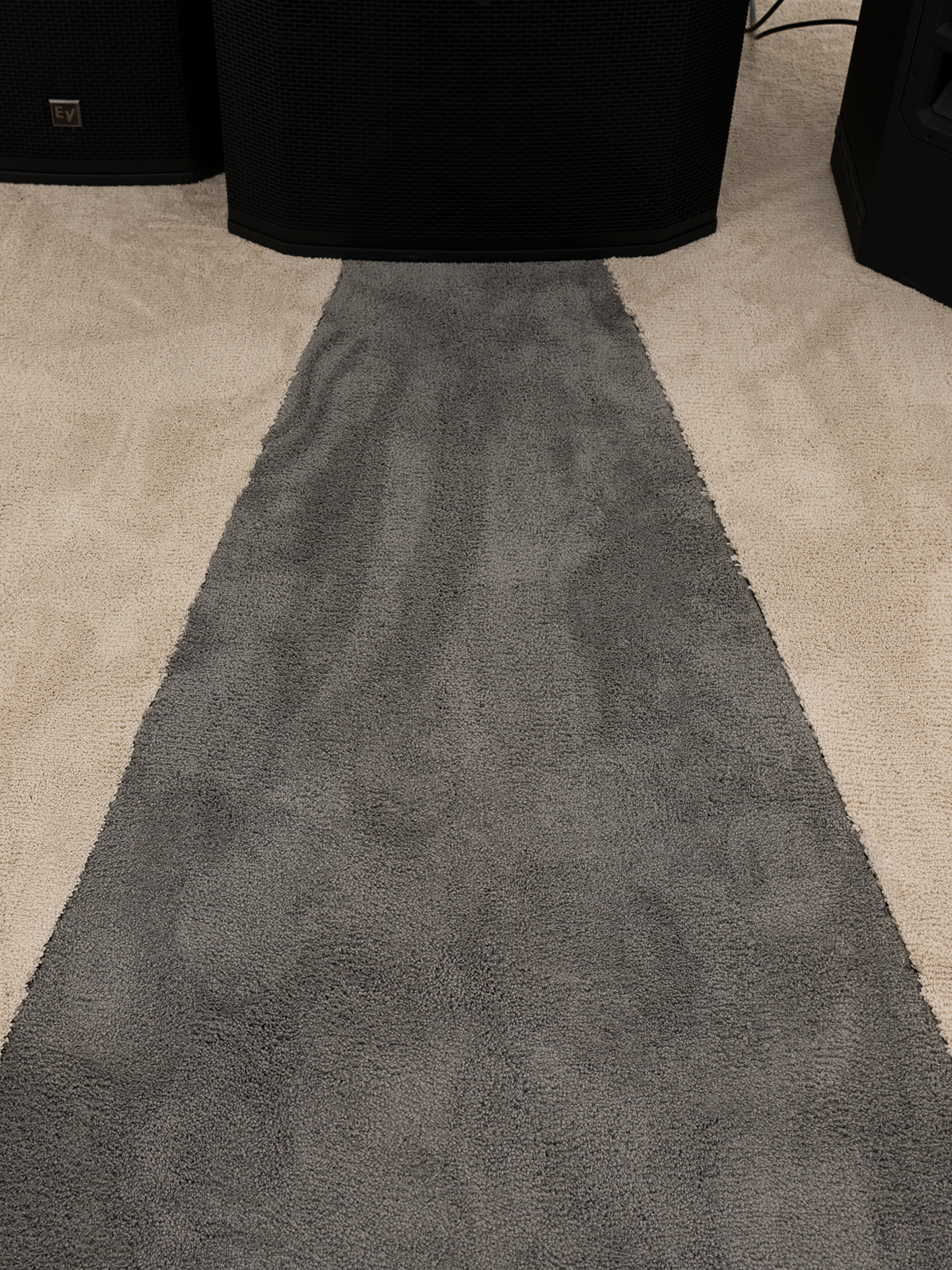 fig24 – Clemens Tschurtschenthaler; Tracklist, TypeBeat, Monument; 2025; Kunstraum Remise, Bludenz (AT); detail ©christa-engstler.at